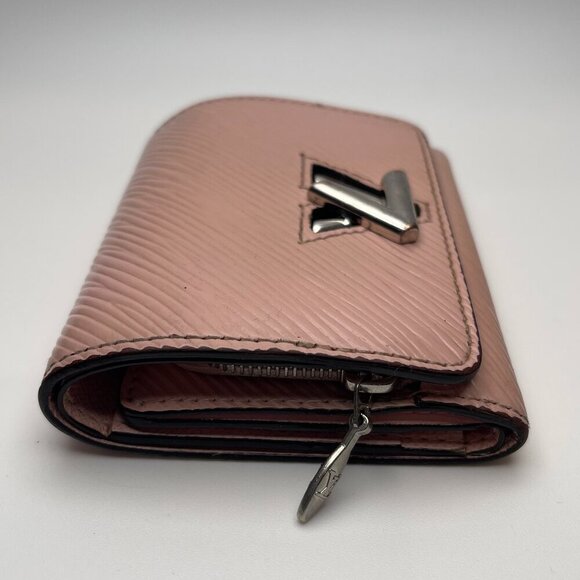 LOUIS VUITTON Twist Rose Ballerine Epi Leather Compact Wallet - Preowned - Picture 6 of 15